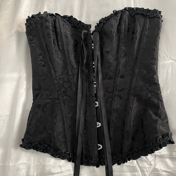 Black Corset - Picture 1 of 2